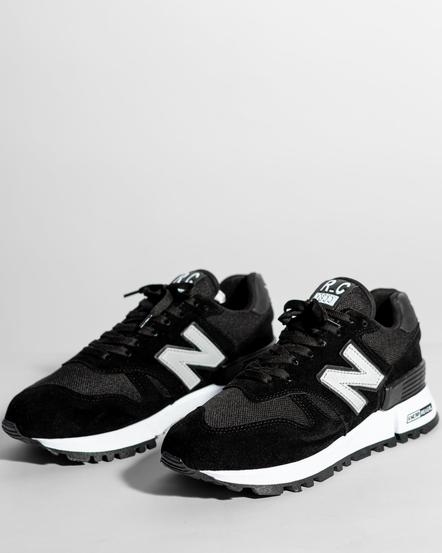 New Balance 1300 Unisex